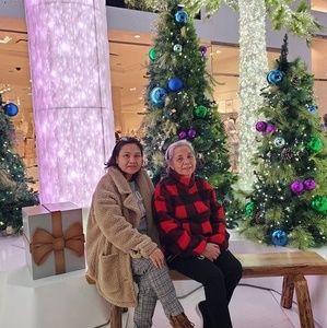 Meet your Posher, Rose